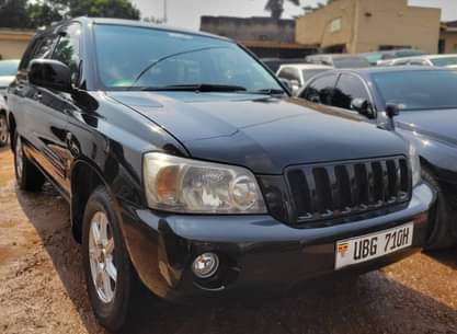 A picture of 2006 Toyota Kluger 2.4cc