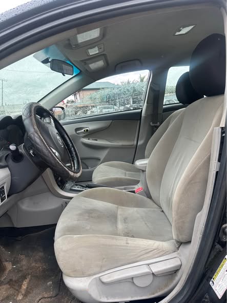 A picture of TOKS 2013 TOYOTA COROLLA LE