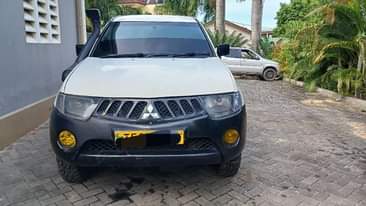 A picture of Inauzwaa Mitsubish Pickup Tsh 13 8M For sale Mitsubish Pick
