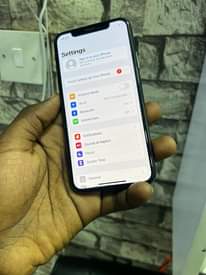 A picture of IPhone x