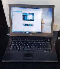 A picture of Dell laptop