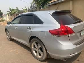 A picture of Up for grab Toyota venza 2011 first body Engine and
