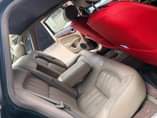 A picture of Super clean VINTAGE JAGUAR XJ 8 2001 For Sale 