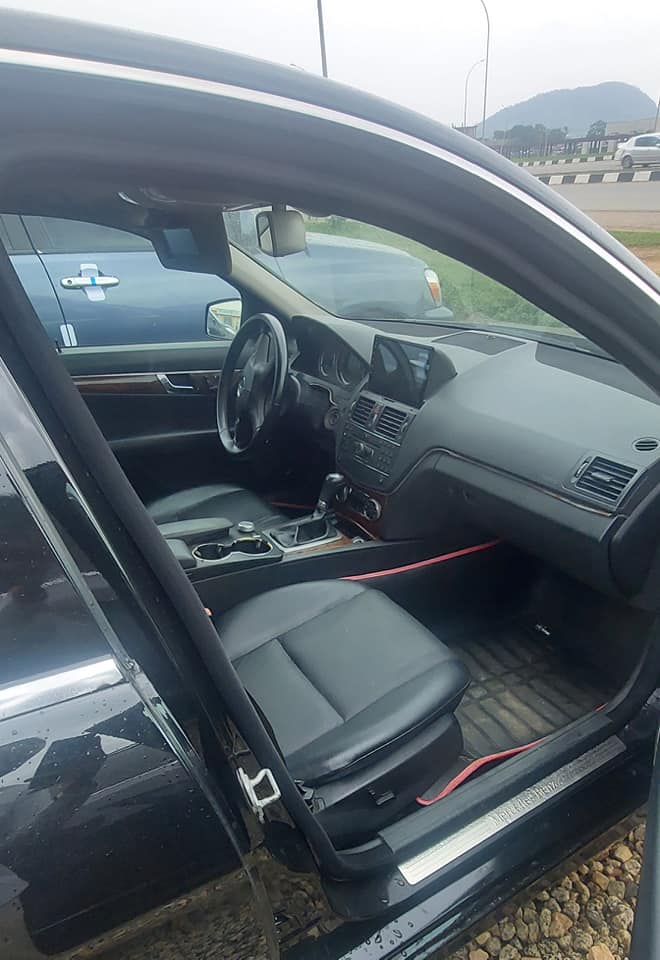 A picture of Mercedes Benz C300