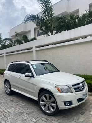 A picture of Mercedes Benz GLK350 FOR SALE 2010 model Registered few months