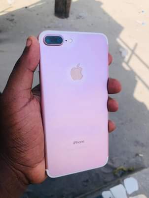 A picture of iPhone 7plus Gb 32