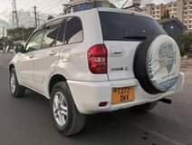 A picture of TOYOTA RAV4 haijawahi rudiwa rang