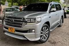 A picture of TOYOTA LANDCRUISER ZX