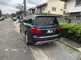 A picture of Mercedes Benz GL550