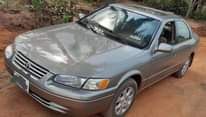 A picture of 2 2 camry tiny light