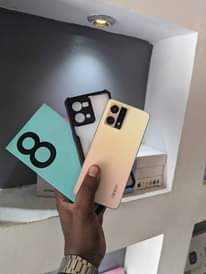 A picture of OPPO RENO 8