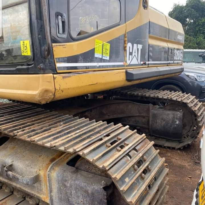 A picture of Excavator 320bl duty free 75k usd