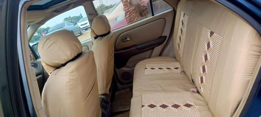A picture of Lexus RX300