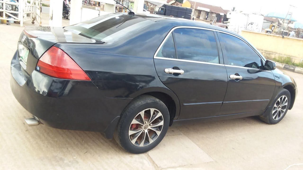 A picture of HONDA Accord DC