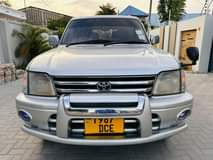 A picture of TOYOTA PRADO