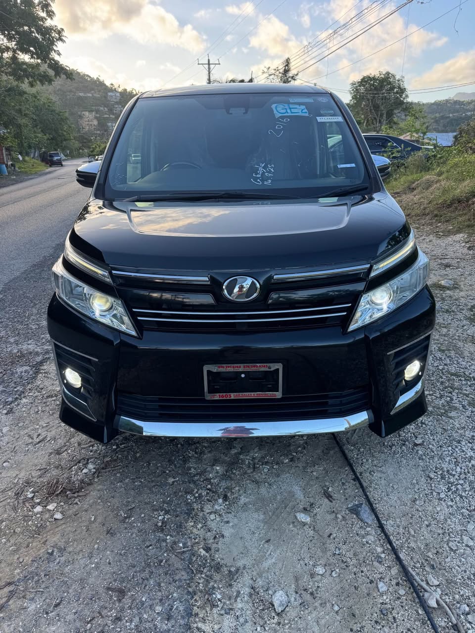 toyota voxy