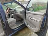 A picture of Excessively sharp first 2006 Toyota Sienna Oven baked on first