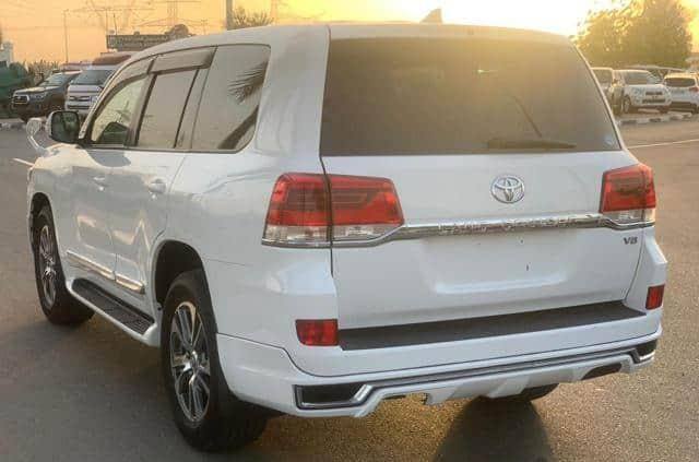 A picture of Land cruiser