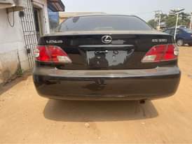 A picture of Lexus ES330