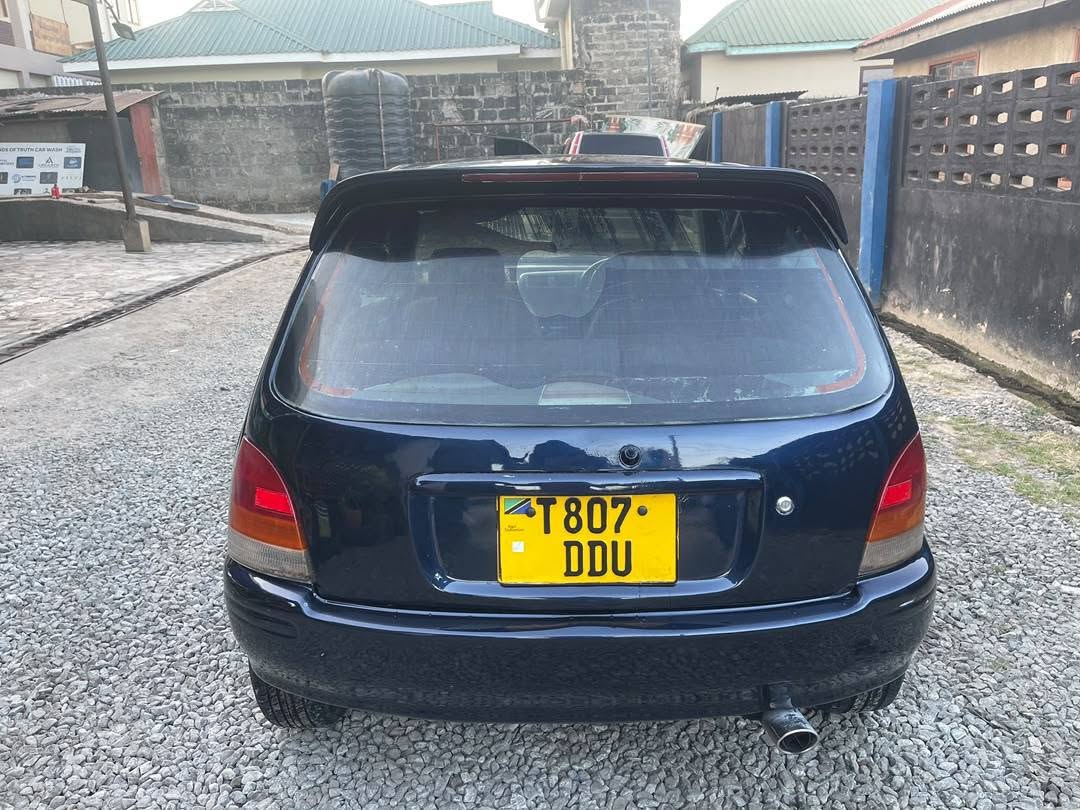 A picture of TOYOTA STARLET