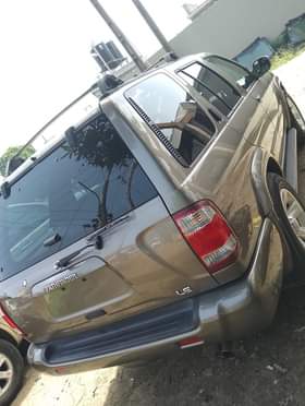 A picture of 2002 Nissan Pathfinder tokumbo Price 6 5m Location Amuwo odofin