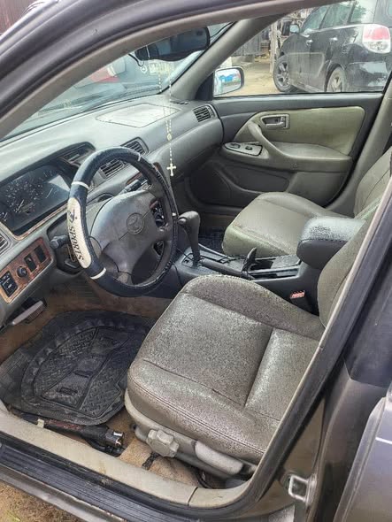 A picture of Toyota tiny light for sale price 2 3m call 08063318125