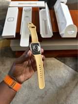 A picture of Fast Deal Apple Watch Series 7 45mm