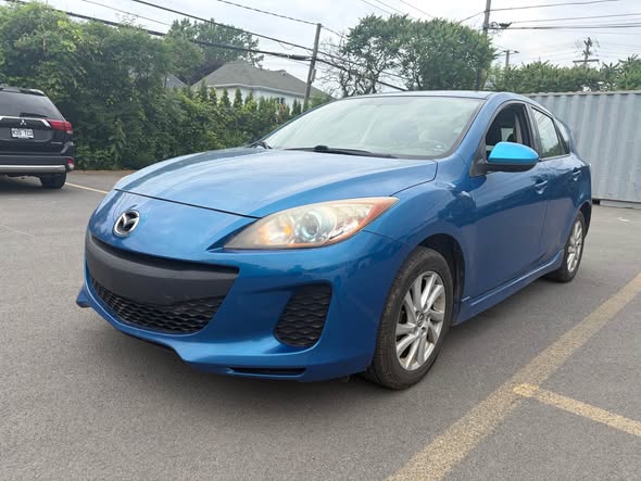 A picture of 2013 Mazda mazda3