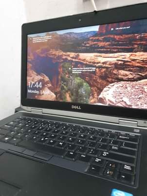 A picture of Dell latitude E6430 na Subwoofer
