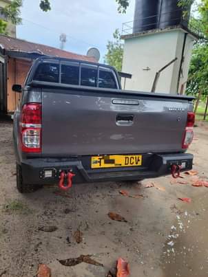 A picture of Hilux nzur sana