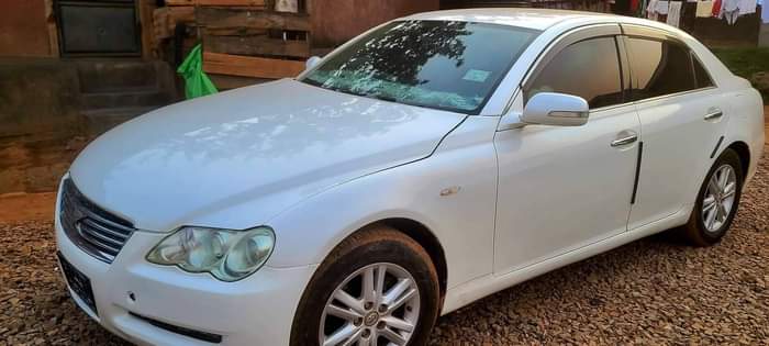 A picture of Toyota Mark X