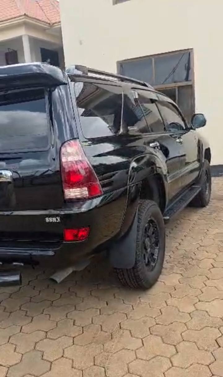 A picture of 2007 TOYOTA HILUX SURF DIESEL
