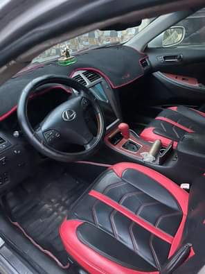 A picture of A Year Old Neatly Used Lexus Es 350 For Sale