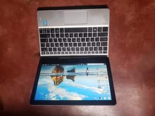 A picture of LAPTOP HP CLEAN TOUCH SCREEN LIGHT KEYBOARD AND VERY SLIM
