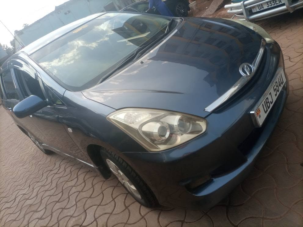 A picture of TOYOTA WISH UBJ AT 17 5M LAST VERY GOOD ENGINE