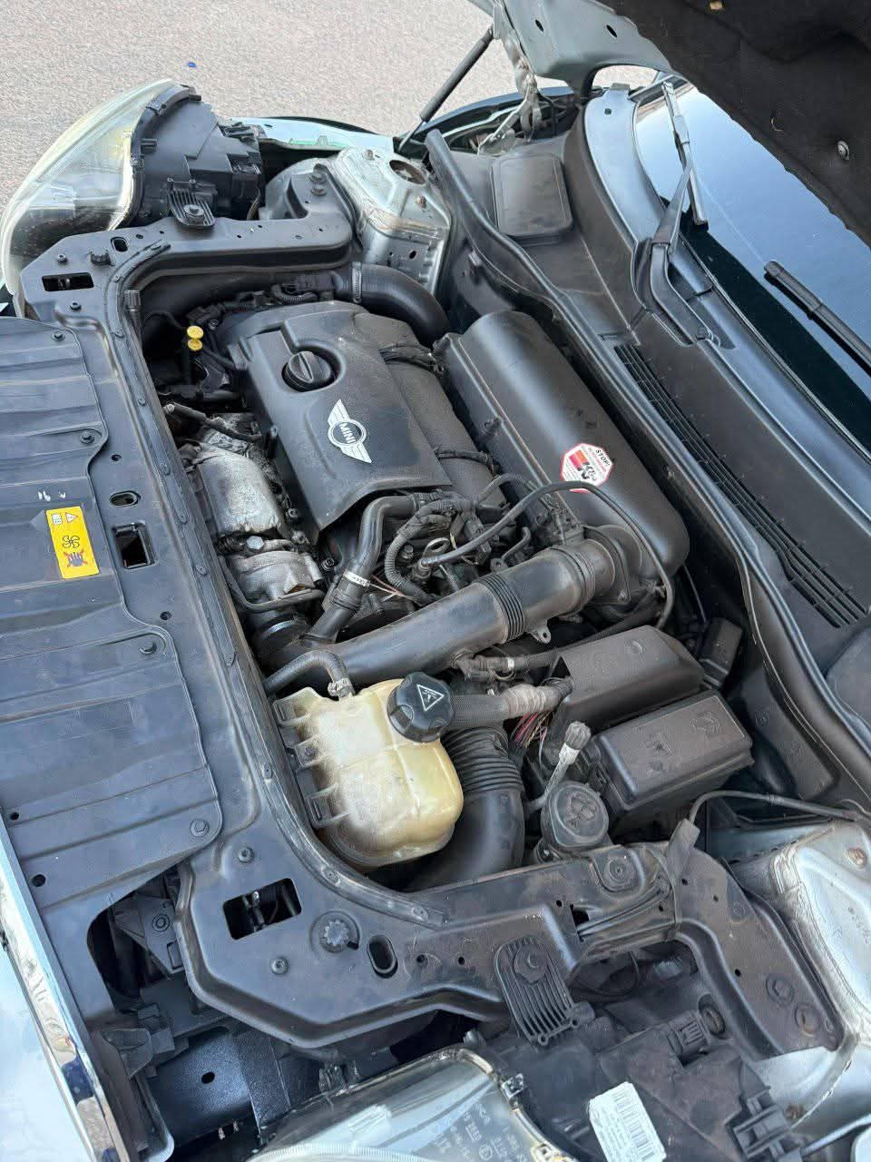 A picture of 2013 MINI COOPER country man