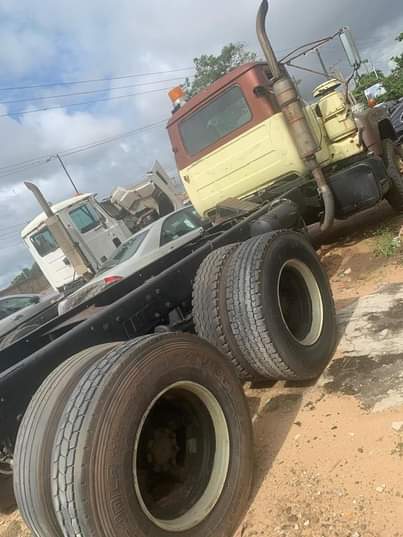 A picture of Foreign used MACK R
