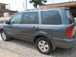 A picture of Honda Pilot 05