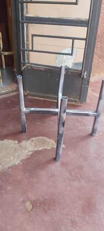 A picture of Flower pot stands