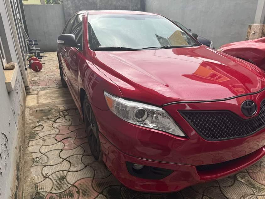 A picture of Toyota Camry Sport