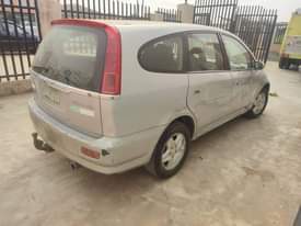 A picture of 2003 Honda Honda stream Neat