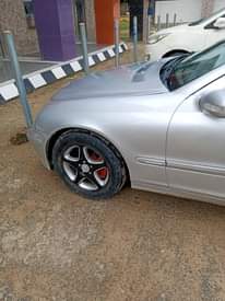 A picture of Mercedes Benz c200 4 plugs