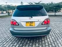 A picture of Toyota Harrier for Sale