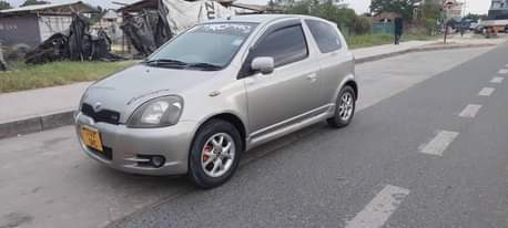 A picture of TOYOTA VITZ