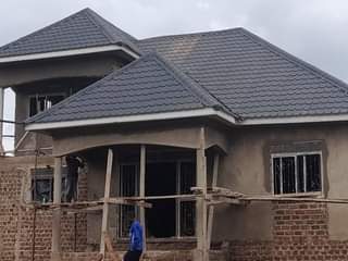 houses hoima