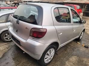 A picture of Sharp direct neatly used Toyota Yaris 04 the car is
