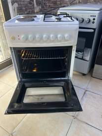 A picture of Jiko kubwaa plate 4 2umeme 2 gass Bei 285000 Pigaa