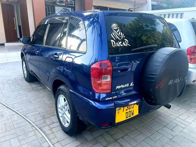 A picture of Contact 0712747229 Facebook Instagram dunia_commission_agents TOYOTA RAV4 Engine code 1zz