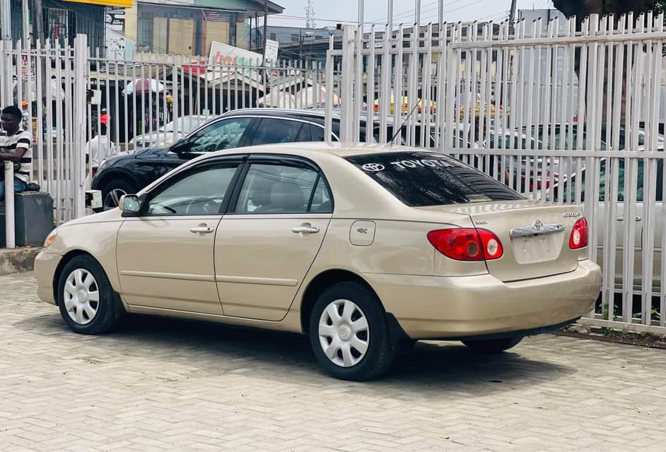 A picture of Neatly used 2004 Corolla for sale