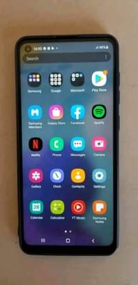 A picture of samsung a21s internal 64gb ram 4 haina kipengele imenyooka nicheck